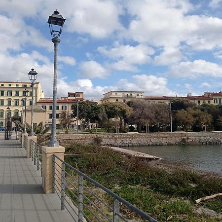 Appartamento Con Incantevole Vista Mare Livorno Bagian luar foto