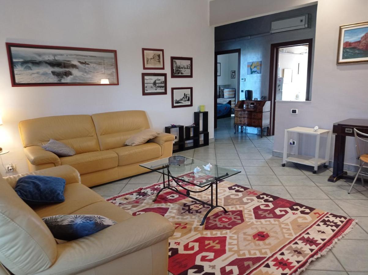 Appartamento Con Incantevole Vista Mare Livorno Bagian luar foto