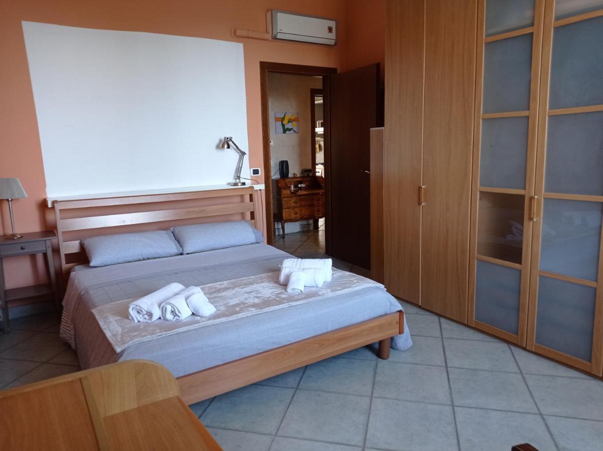 Appartamento Con Incantevole Vista Mare Livorno Bagian luar foto