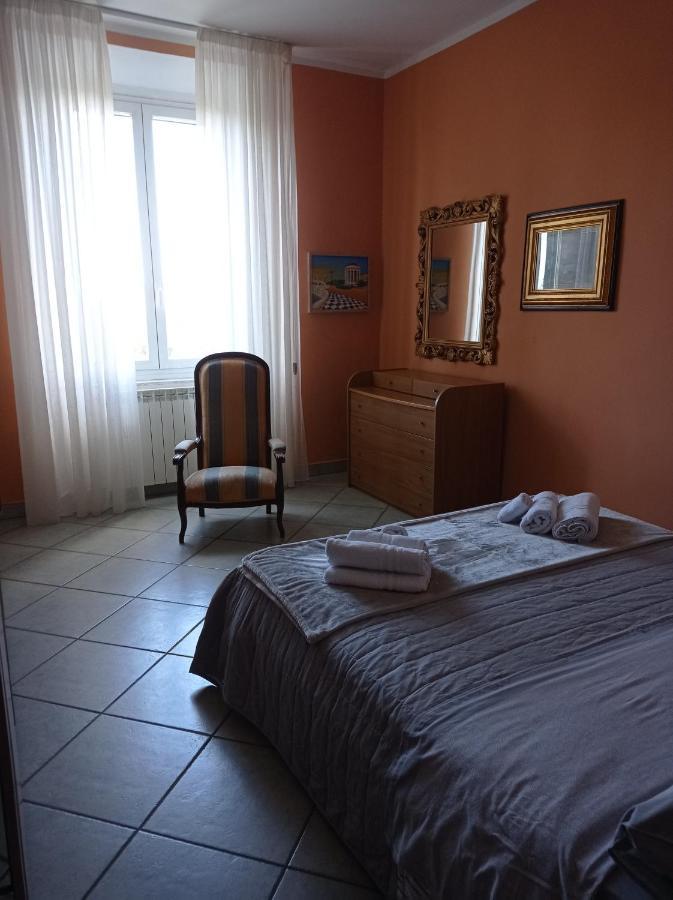 Appartamento Con Incantevole Vista Mare Livorno Bagian luar foto